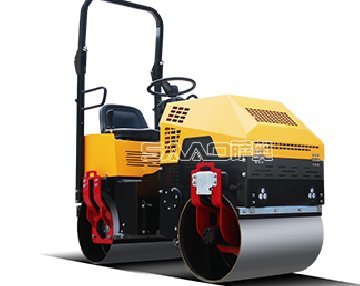選擇薩奧小型<font color='red'><font color='red'>壓路機(jī)</font></font>的優(yōu)